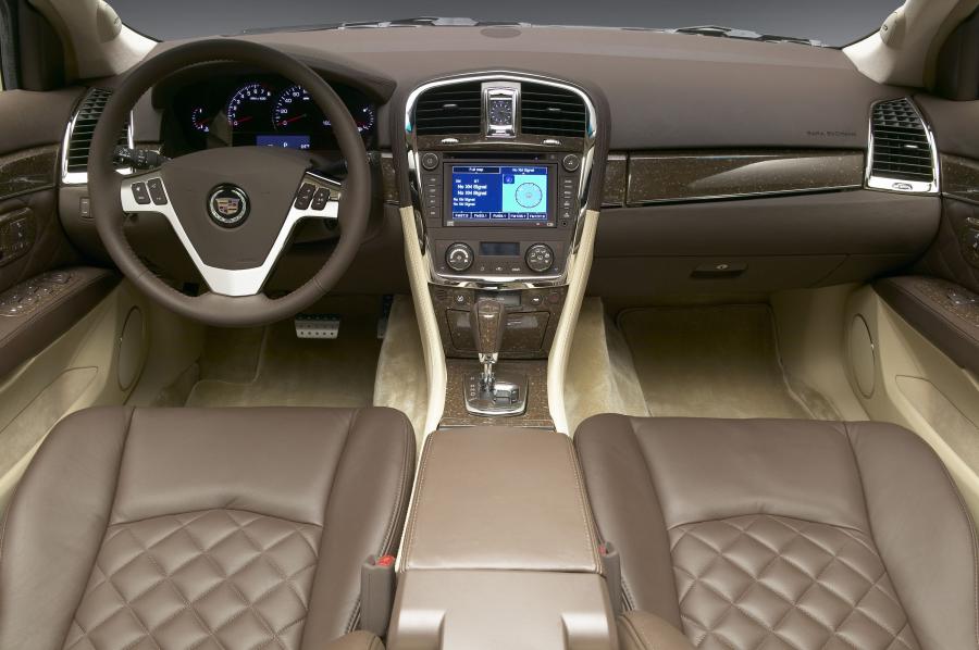  Cadillac SRX 2004 года  (фото 12 из 103)